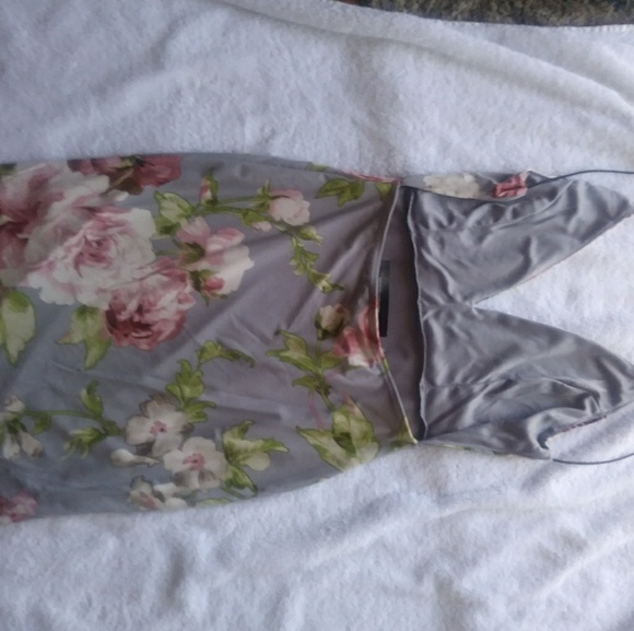 ✴last one✴Fashionnova passion floral grey dress - Picture 6 of 7